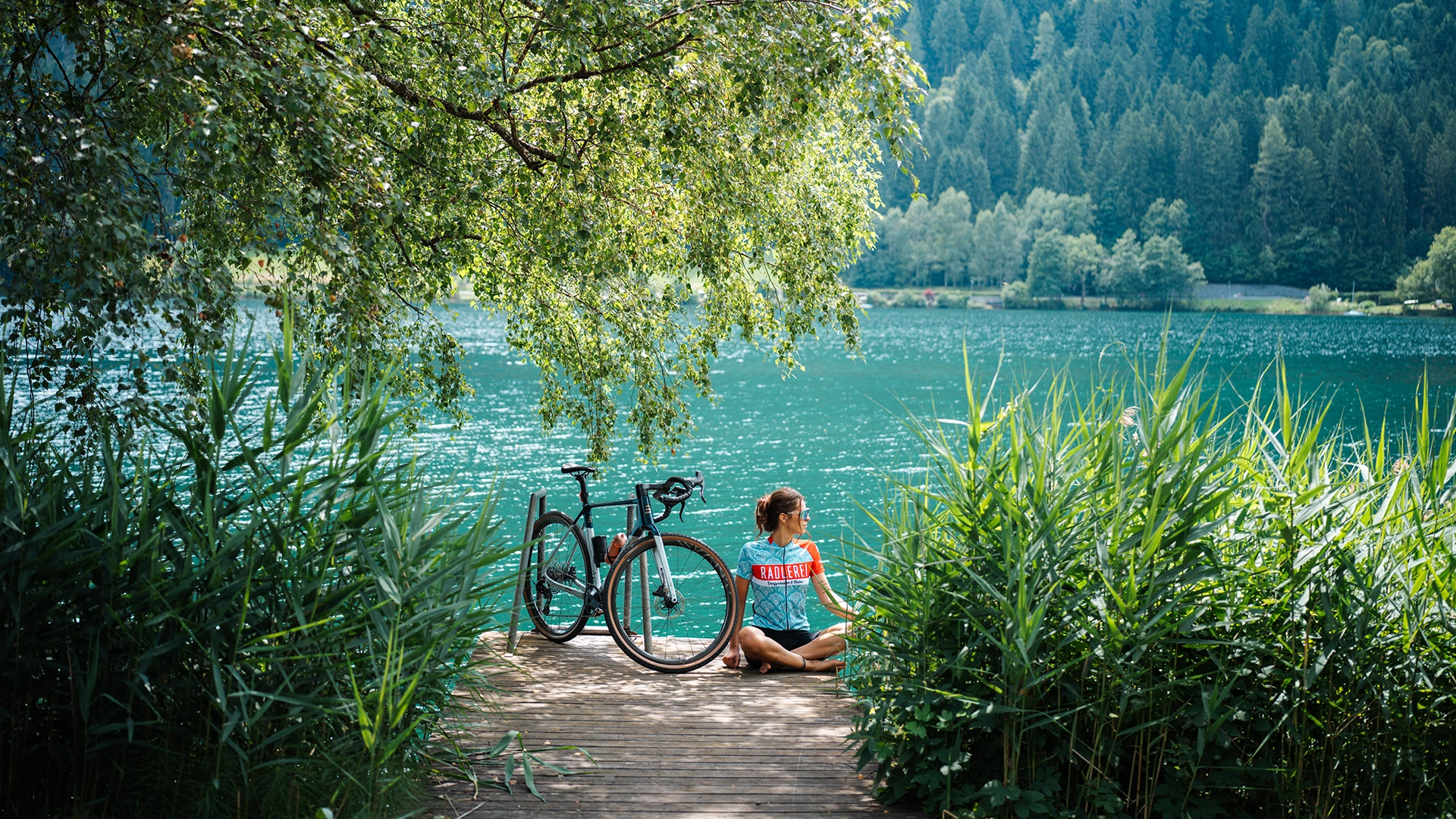 01_landhotel-lindenhof_Bikesteg2025d_.webp