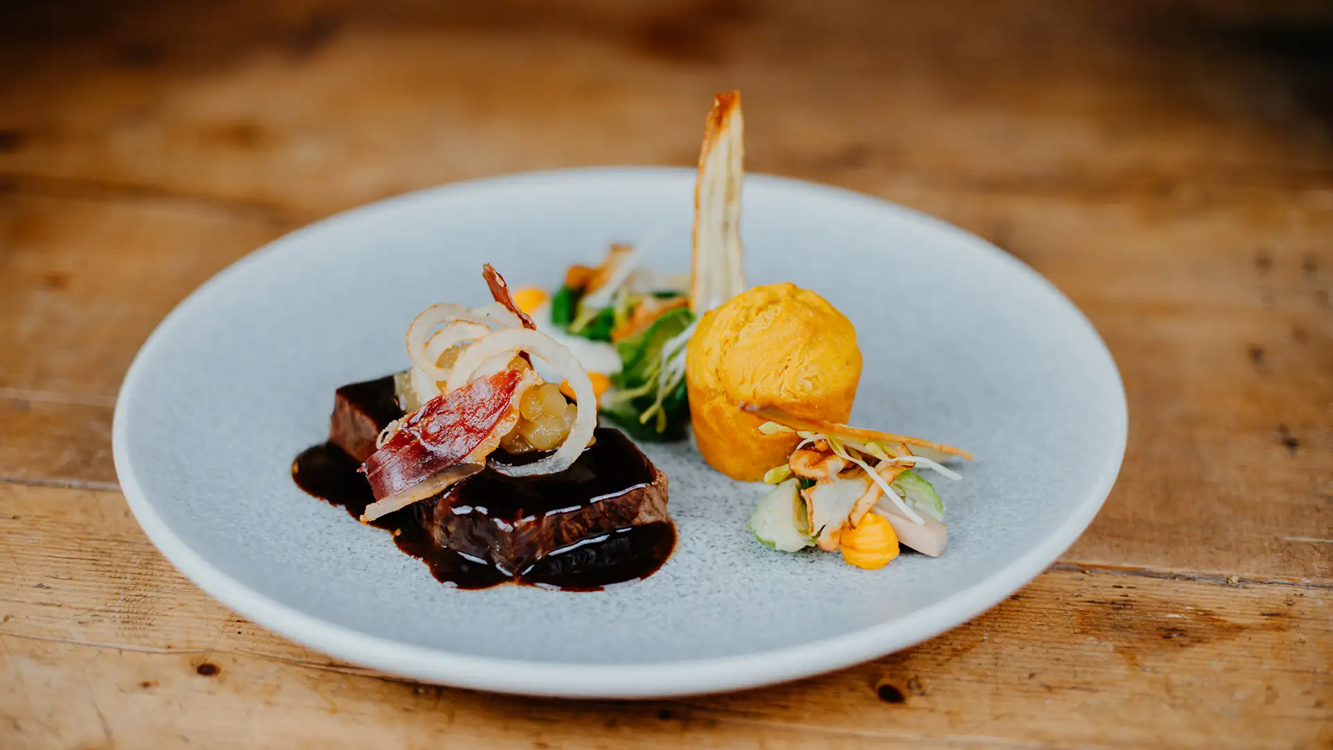 04_landhotel-lindenhof_header-mahlzeit.webp