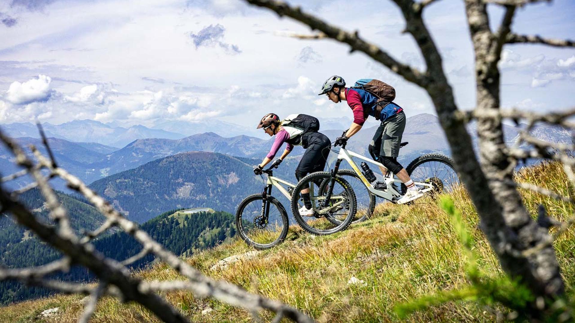 02_landhotel-lindenhof_mountainbike-holidays-header